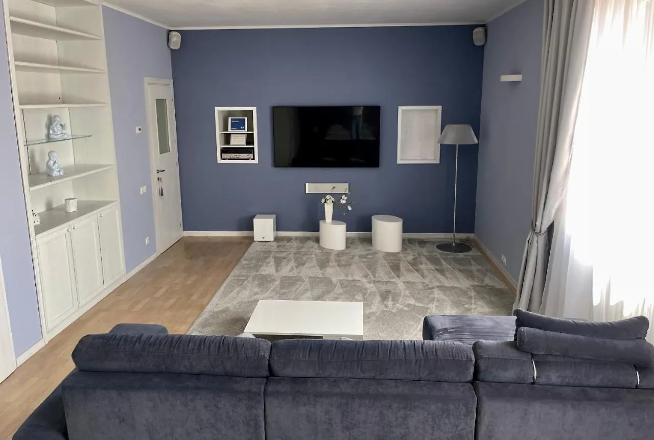 Central Loft Varese 0*,